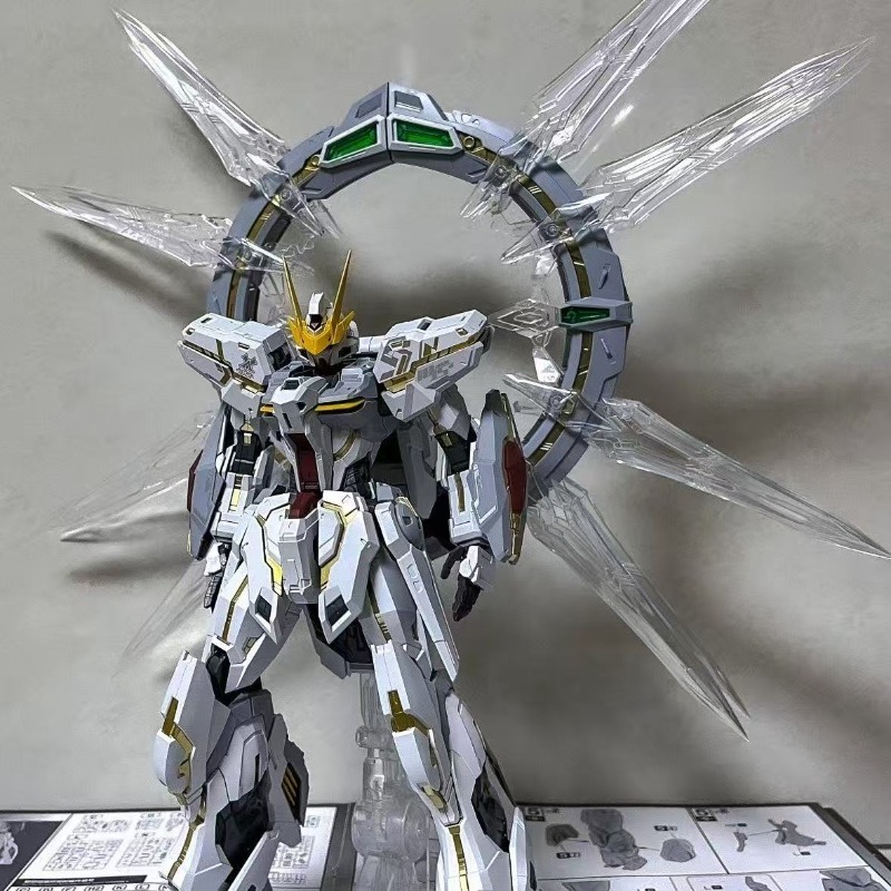 Supreme Evolution MG 1/100 組み立 - Model Kit Lancelot のレビューと価格